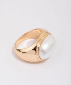 Oval Pearl Chunky Cocktail Ring